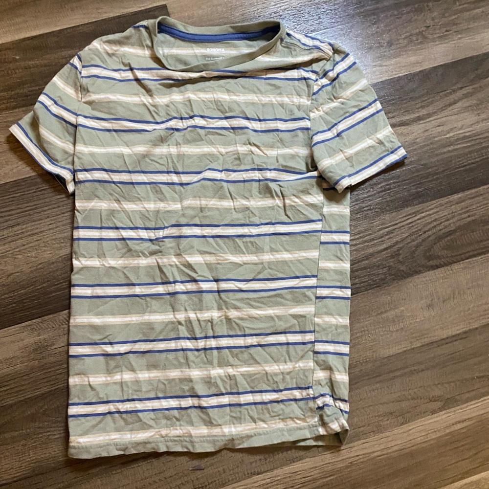 tee shirt